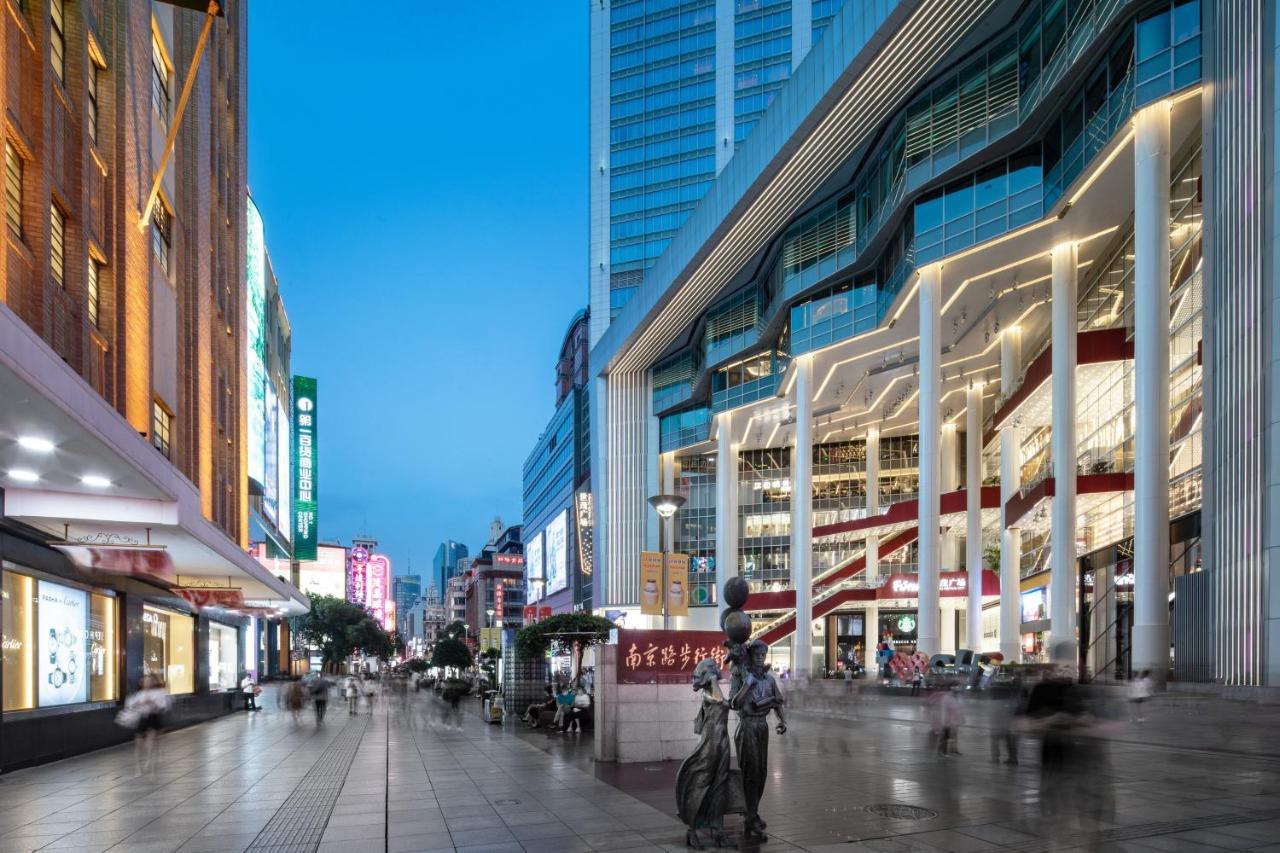 Crowne Plaza Shanghai Nanjing Road, An Ihg Hotel Exterior photo The shopping mall